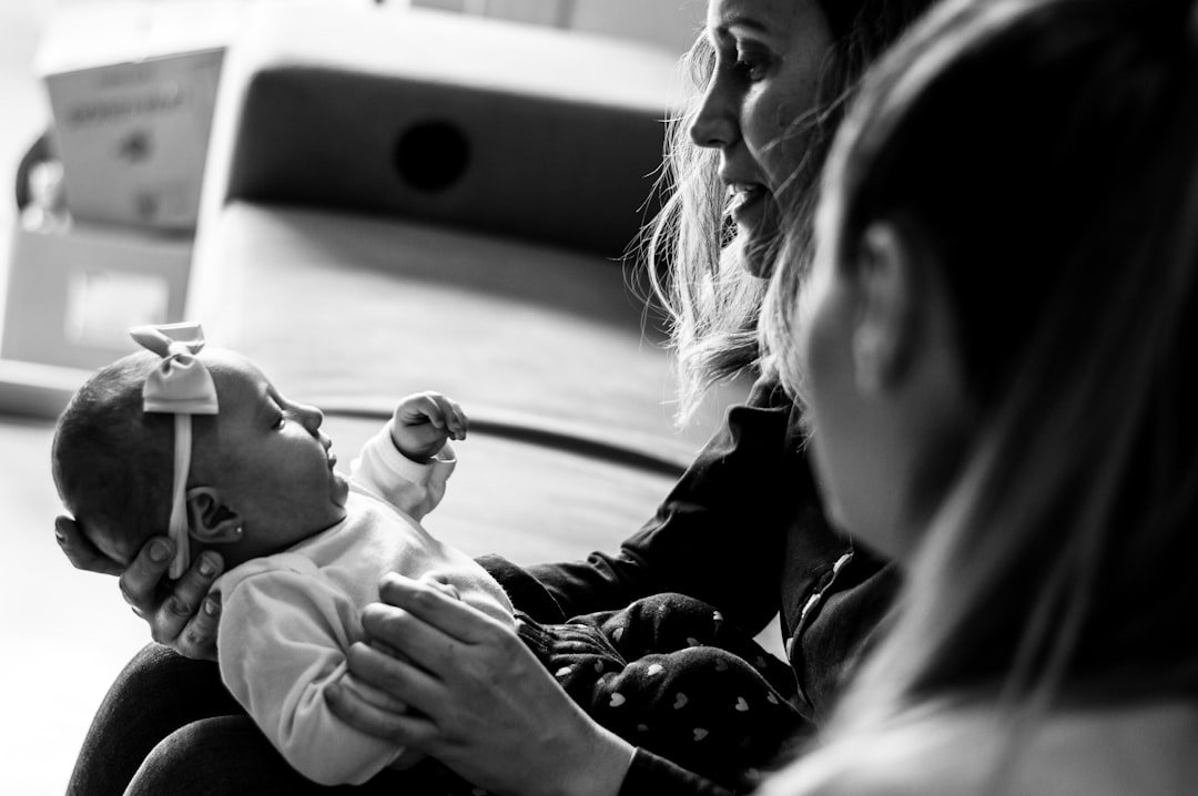 You are currently viewing Bébé prématuré : comprendre et accompagner les premiers mois
