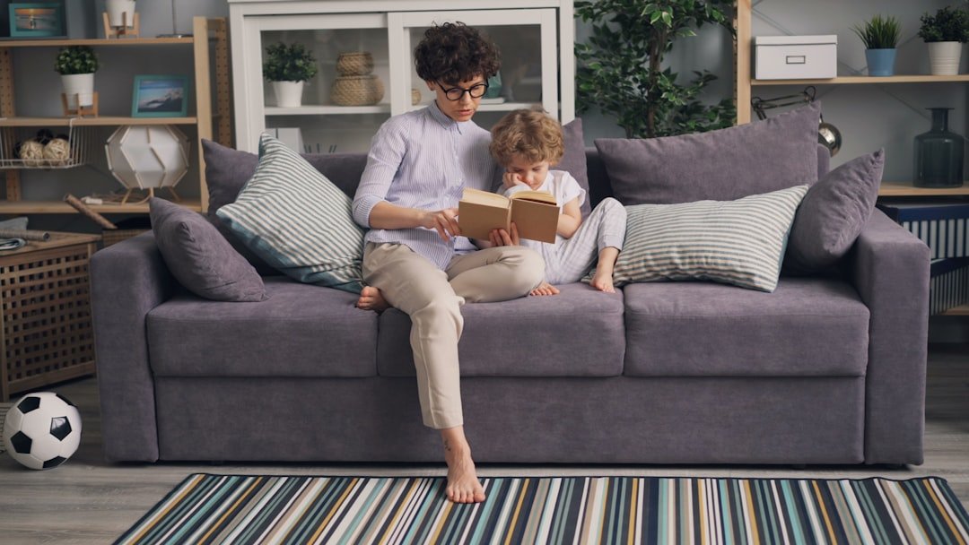You are currently viewing Lire à bébé dès la naissance : pourquoi et comment s&rsquo;y prendre