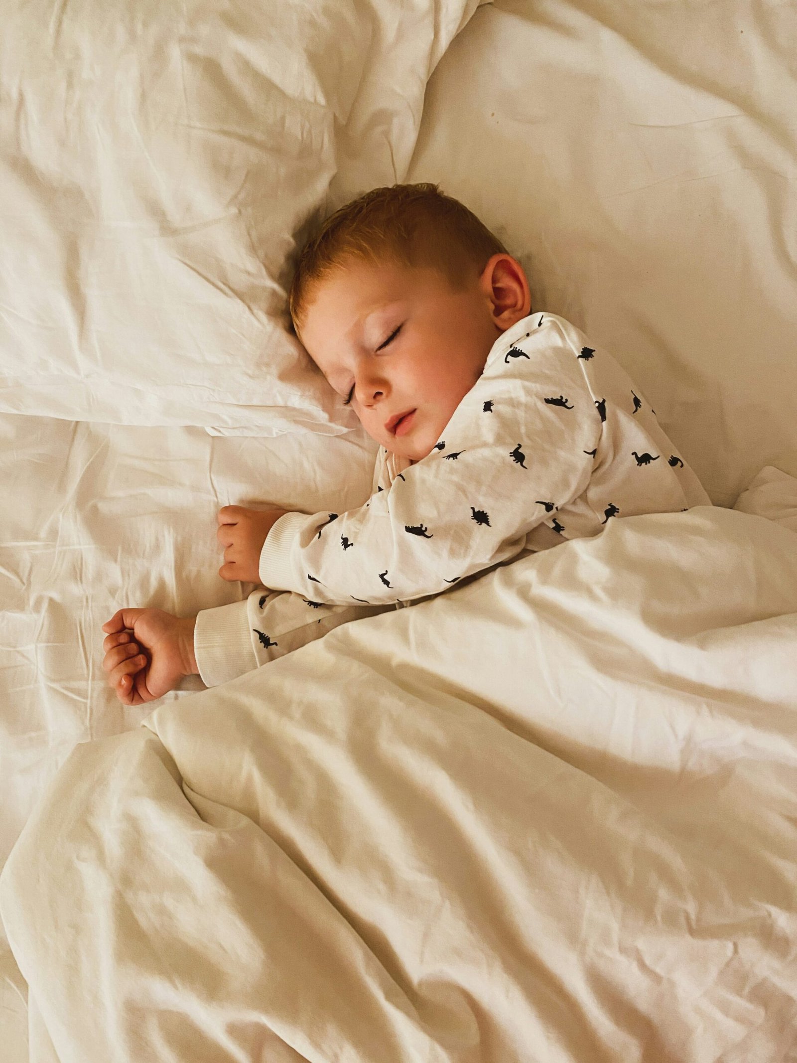 You are currently viewing Instaurer un rituel du coucher pour bébé : guide pratique pour des nuits sereines